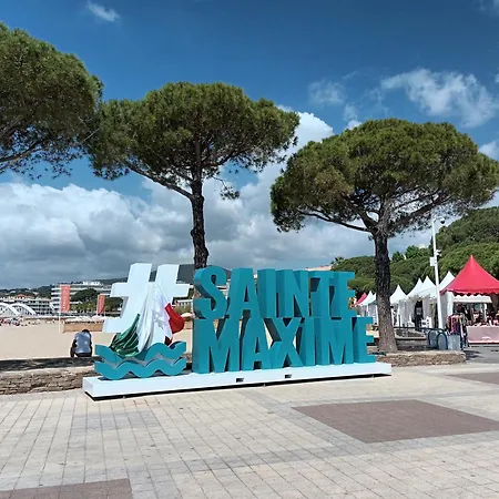 Le Palais De La Sainte-Maxime
